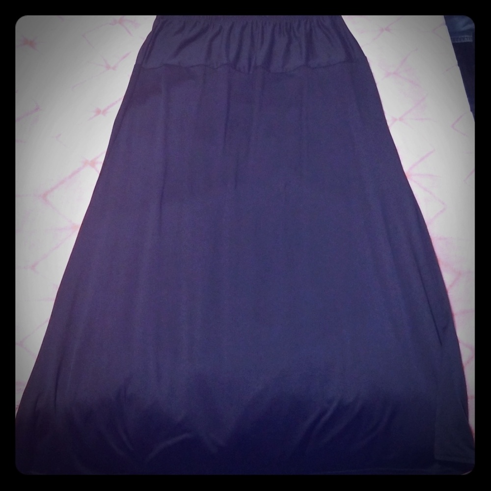 Black skirt